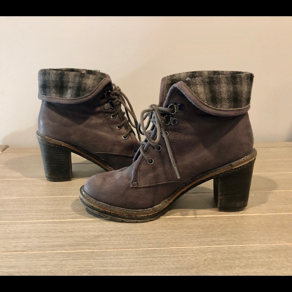 White Mountain Jayjay Suede Ankle Bootie Grey 6.5